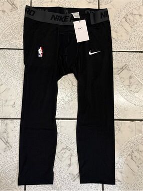 New Nike Pro NBA Player Issued 3/4 Compression Tights Men’s Size XL DN1547-010
